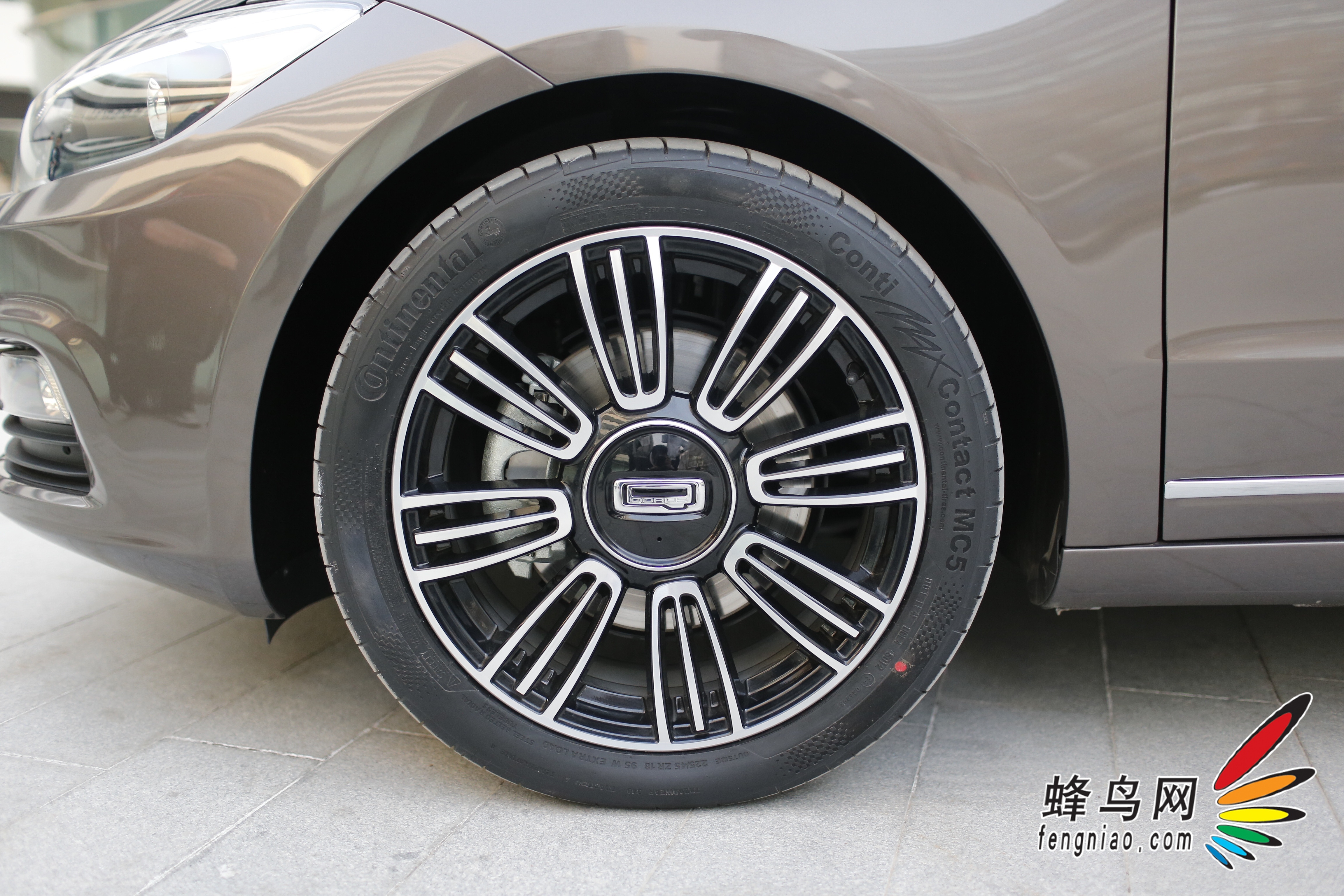 哪里可以买到千里汽车马轮胎