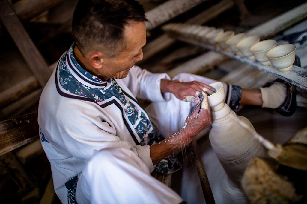 青花瓷是怎样炼成的 探访景德镇著名古窑