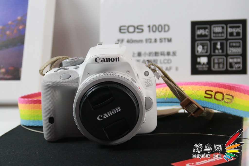 佳能100d相机包原装牌子好不好 佳能100d彩虹