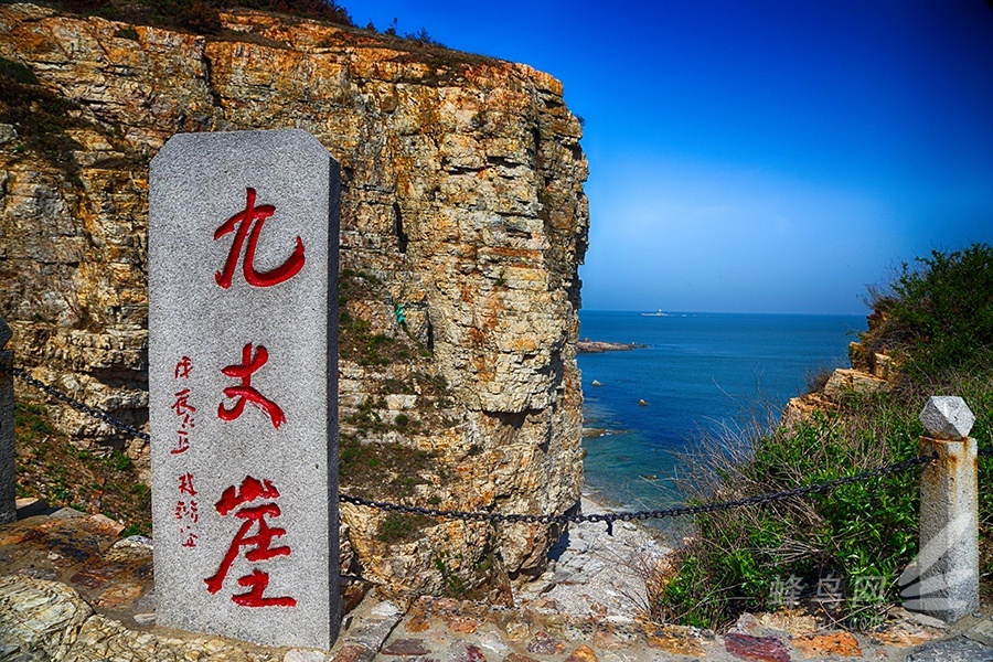 出海喂鸟吃海鲜 山东长岛让你玩到爽