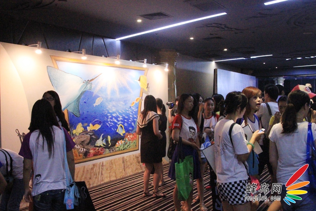 林志颖携EOS登场 《爱·从心发现》首映