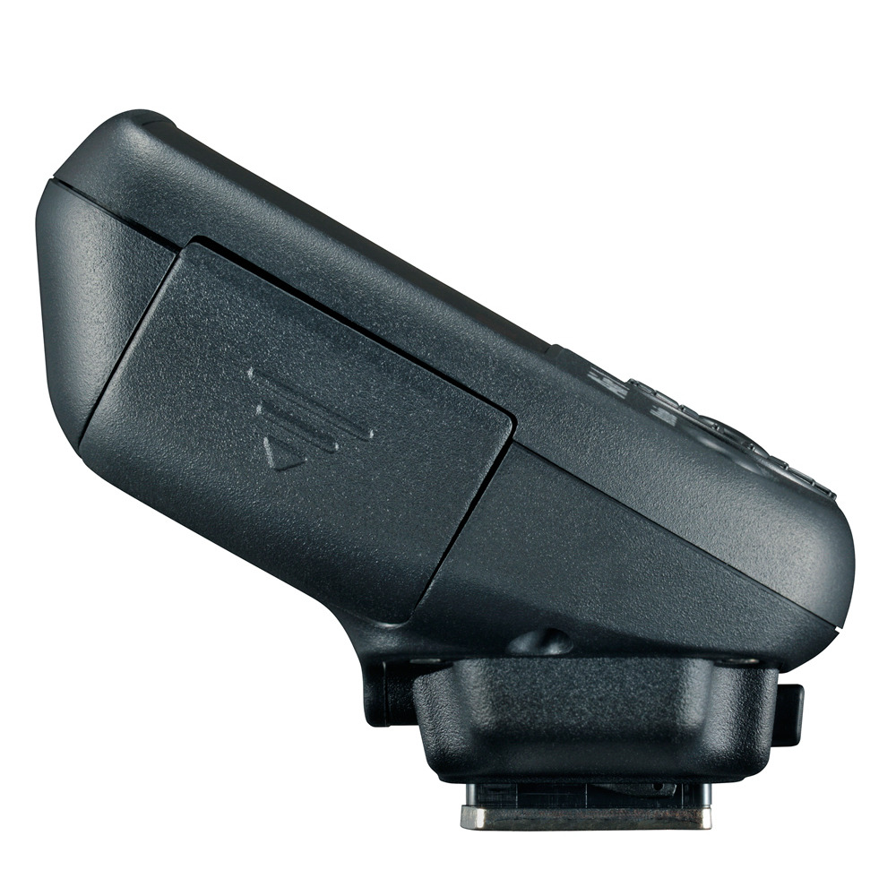 2.4G无线TTL组合 日清CP+发布引闪器闪灯_器材-蜂鸟网