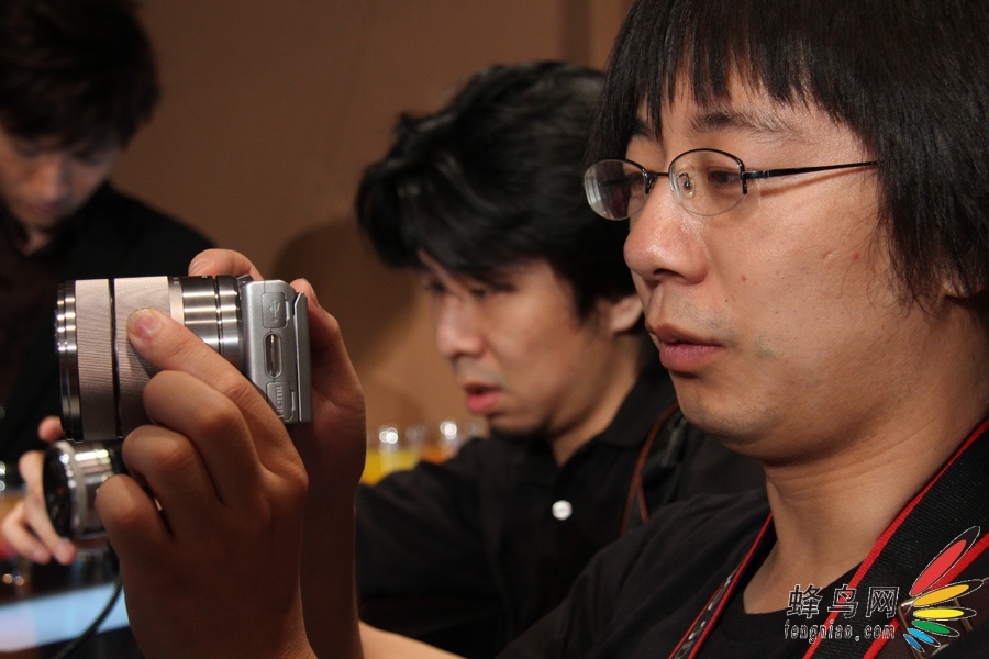 索尼微单数码相机新品NEX-5C真机图赏