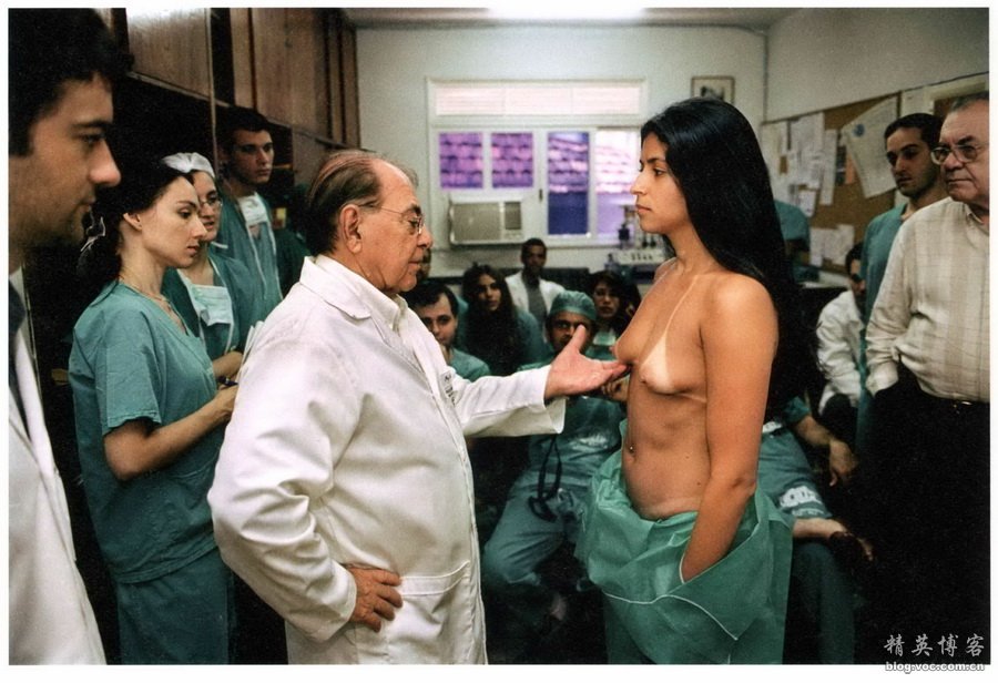 尼尔森的《爱我》和身体的故事