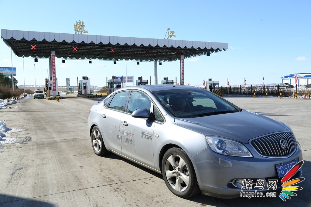 英朗GT环中国路试 哈尔滨到漠河站路况