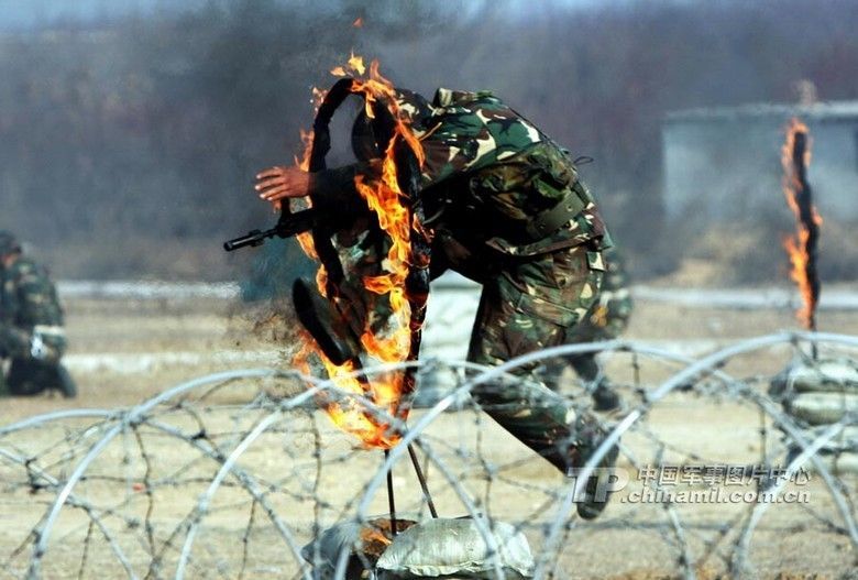 解放军官方披露中国特种部队训练情况
