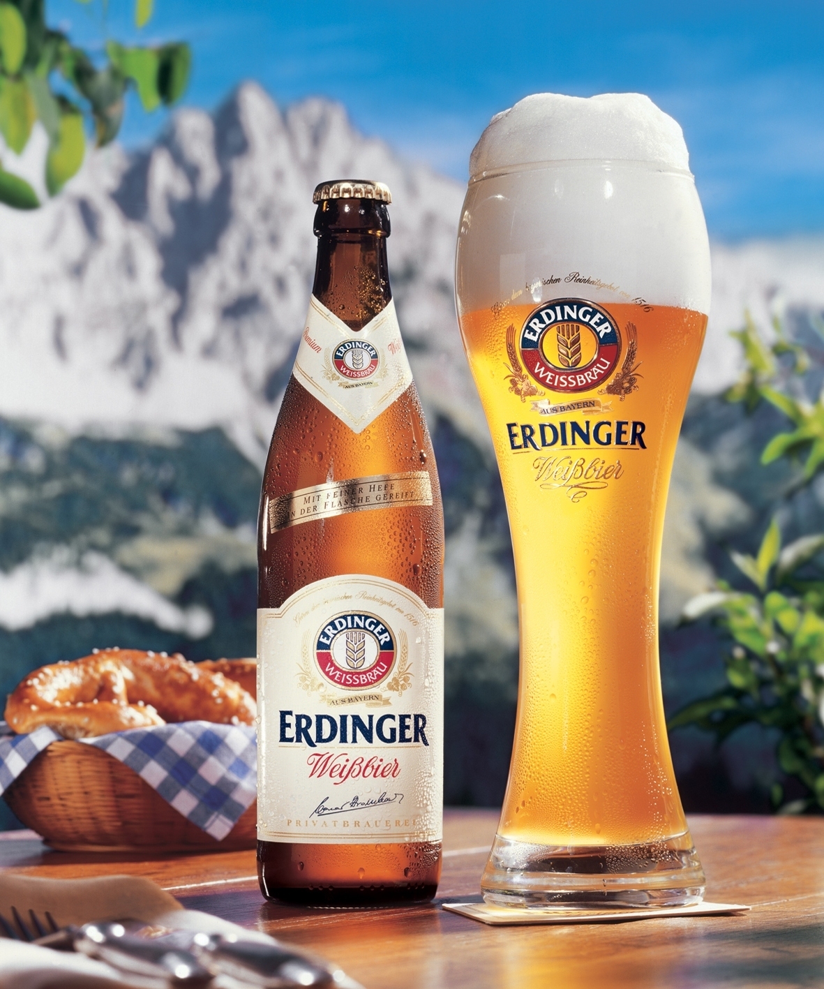 而金啤酒则是俗称的黄啤酒,也是很受德国人欢迎的种类之一,用上好的